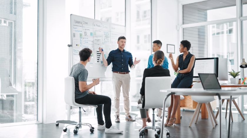 mejorar la comunicación entre Compras y Marketing