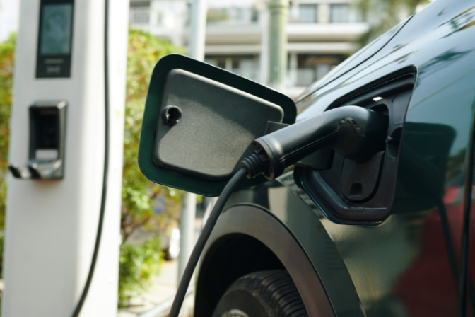 China accelerates: an electric car changes its battery in 99 seconds and reinforces the global trend.